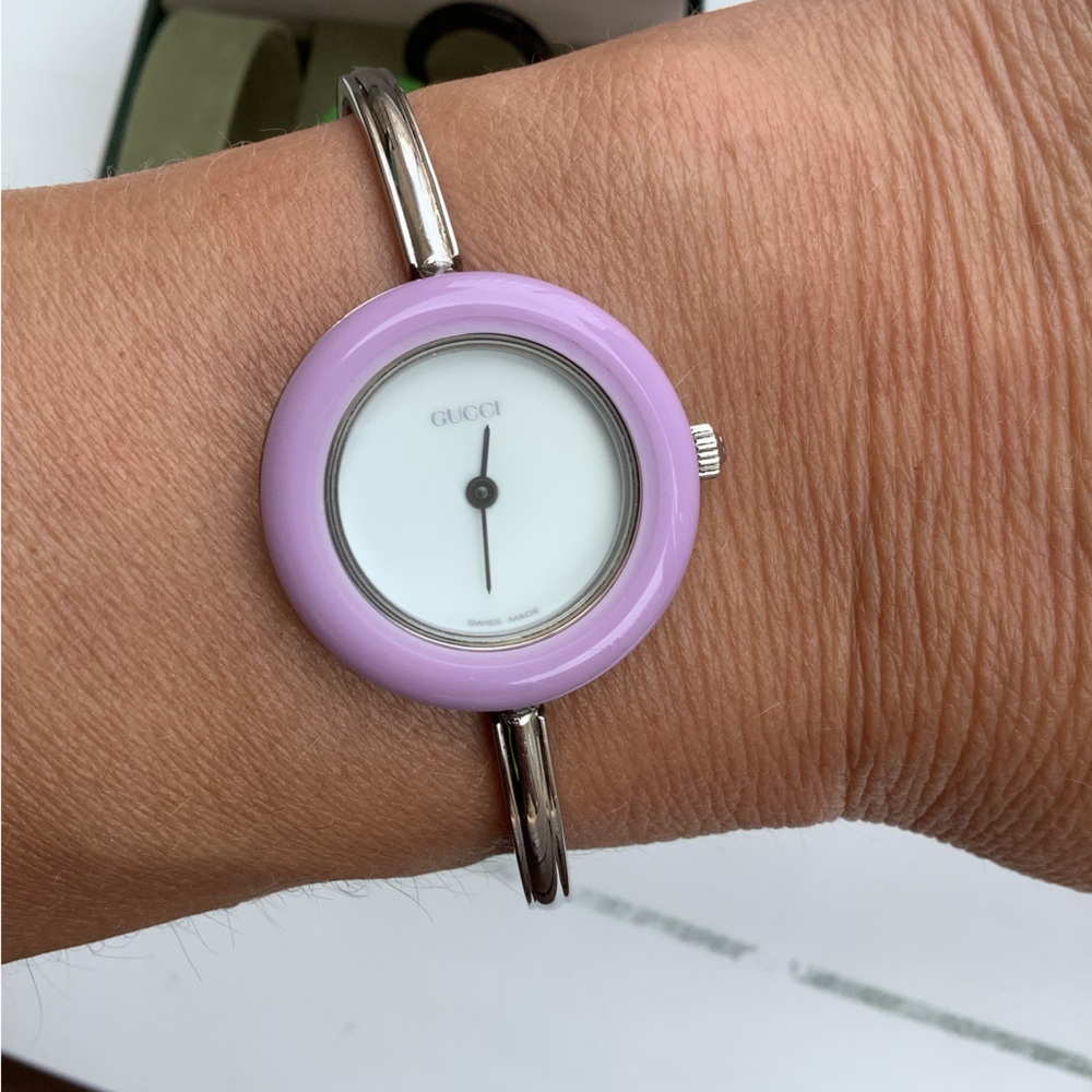 Gucci Women's Interchangeable Bezel Bangle Watch set💗 - Picture 2 of 11